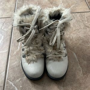 Wanted Stratton Fur Boots size 6.5